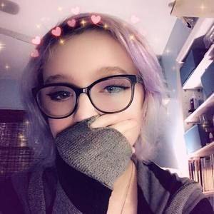 Meet your Posher, Savannah